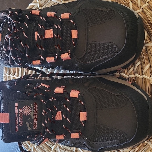 Skechers Outdoor Sneakers Black WO 8.5 LNC - Picture 5 of 8